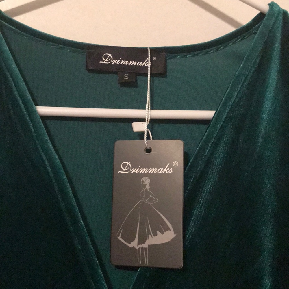 Dress - Picture 3 of 3